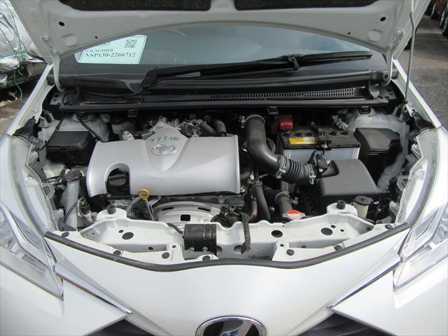 Toyota Vitz White Pearl Year Ajageer Motors